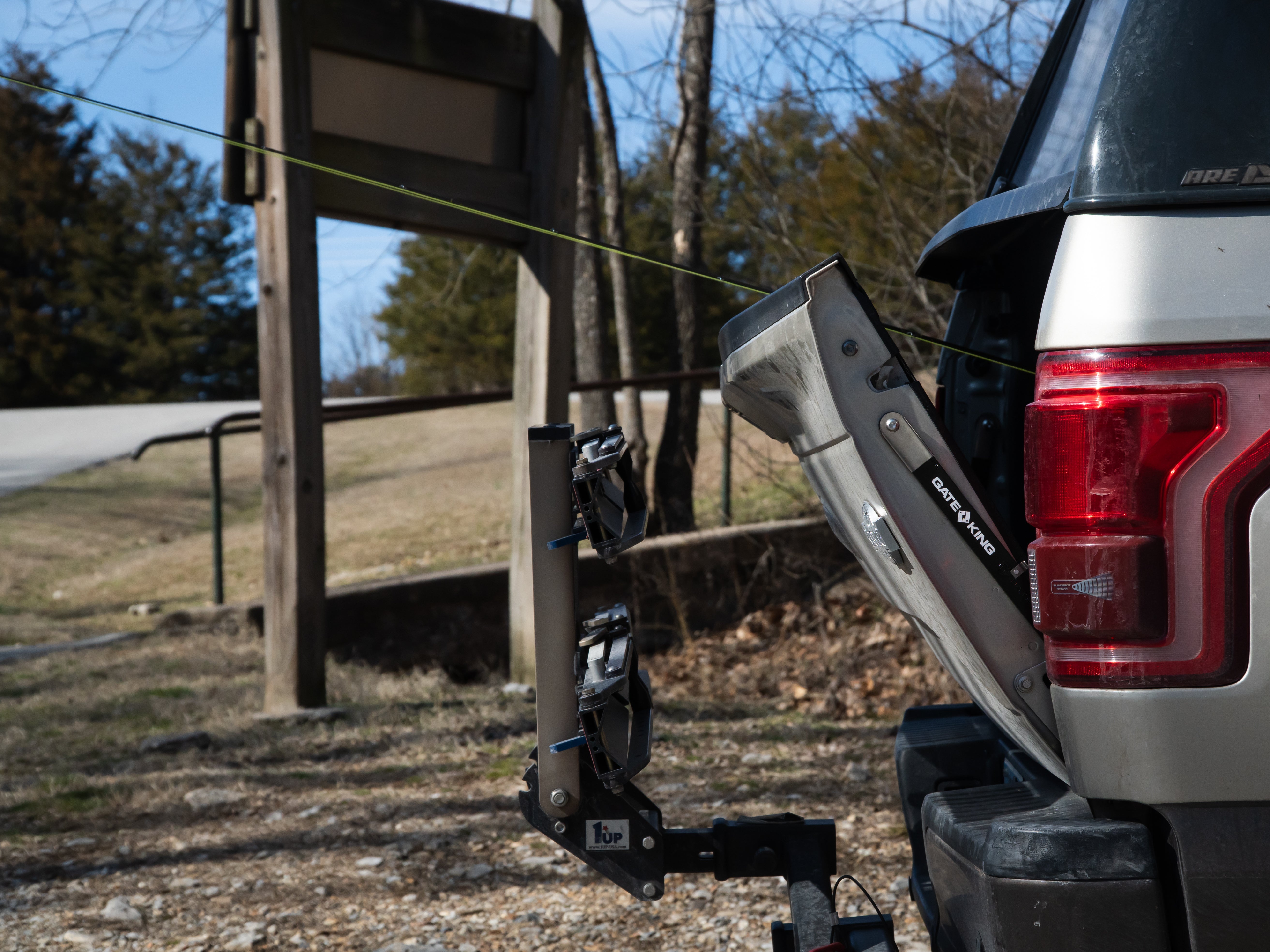 Gate King Adjustable Tailgate Bracket